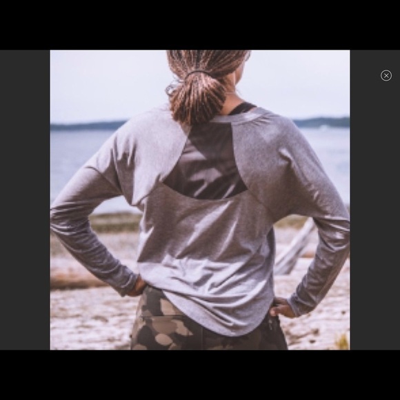 Athleta Gray Topanga Top with Back Mesh Panel - Picture 1 of 9